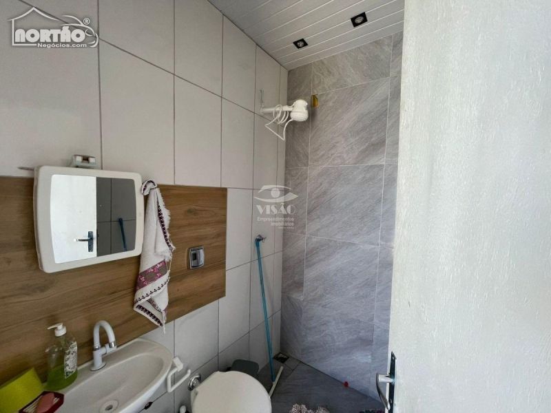 Casa à venda com 2 quartos, 110m² - Foto 8