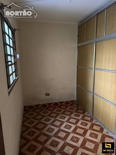 Casa à venda com 3 quartos, 180m² - Foto 7