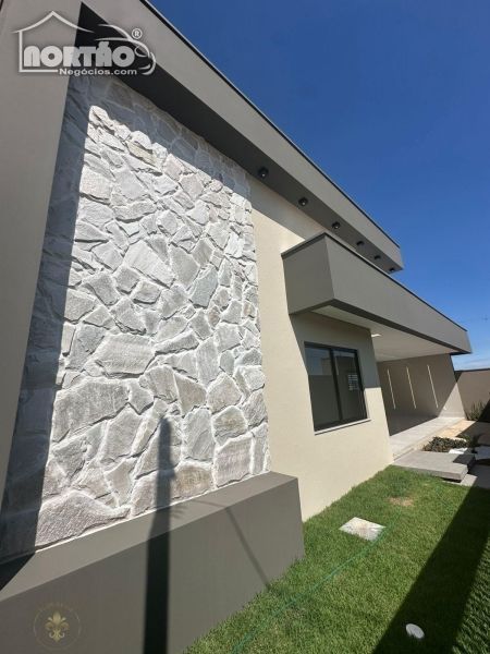 Casa à venda com 1 quarto, 136m² - Foto 1