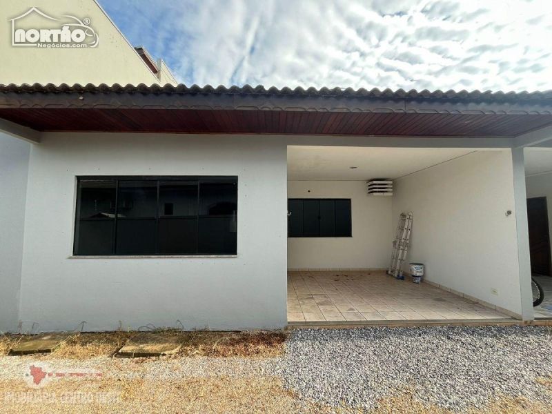 Casa à venda com 3 quartos, 73m² - Foto 8