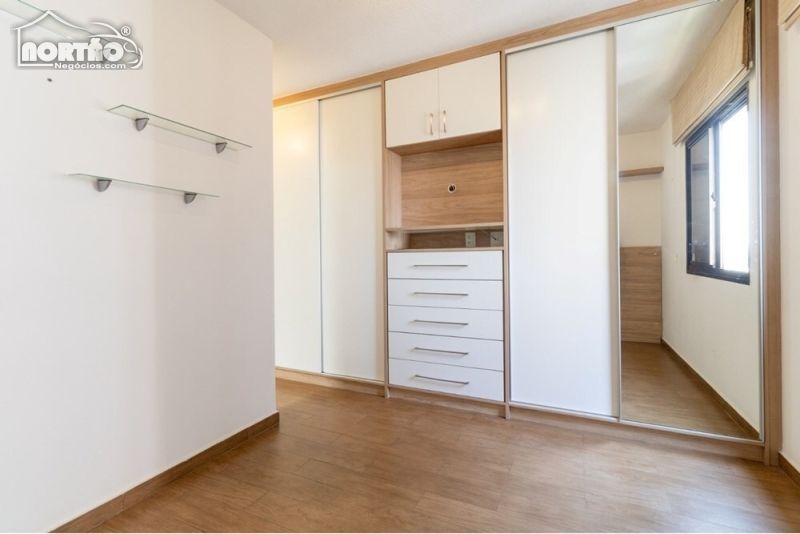 Casa à venda com 2 quartos, 93m² - Foto 5