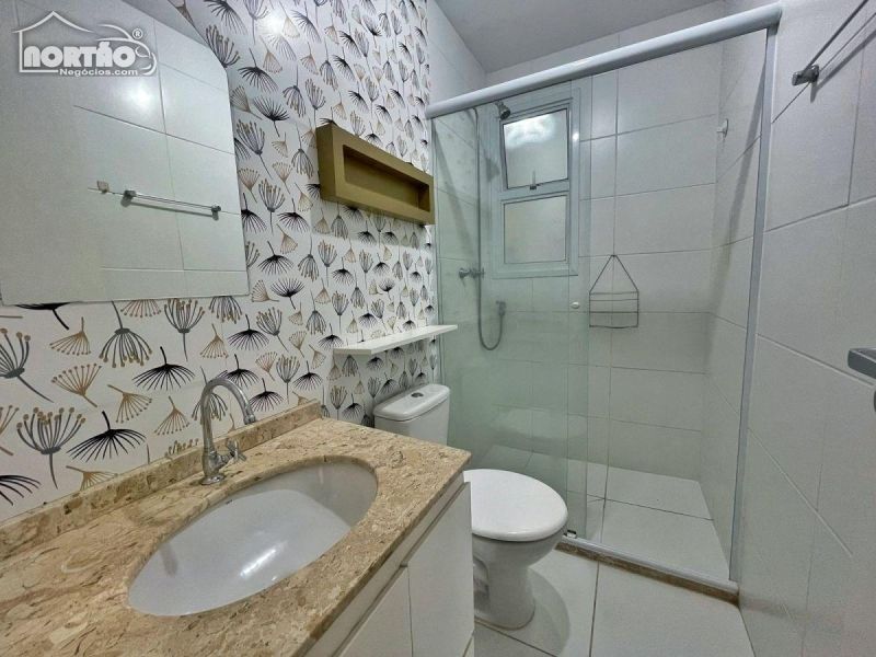 Casa à venda com 5 quartos, 66m² - Foto 9