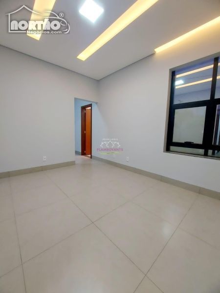 Casa à venda com 4 quartos, 138m² - Foto 7