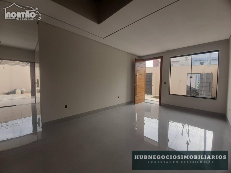 Casa à venda com 5 quartos, 210m² - Foto 7