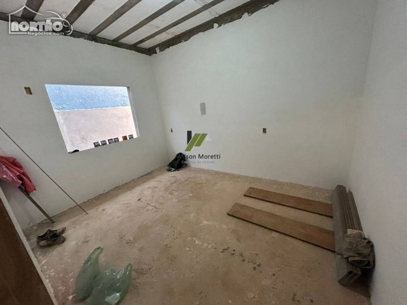 Casa à venda com 5 quartos, 166m² - Foto 10