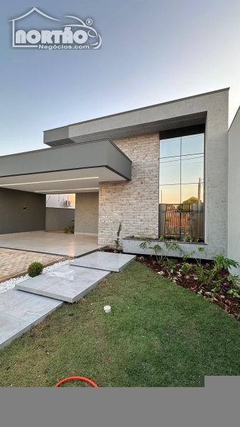 Casa à venda com 3 quartos, 117m² - Foto 3