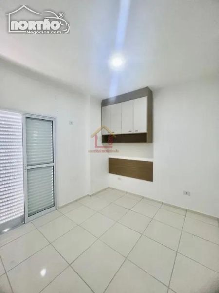 Casa à venda com 3 quartos, 128m² - Foto 10