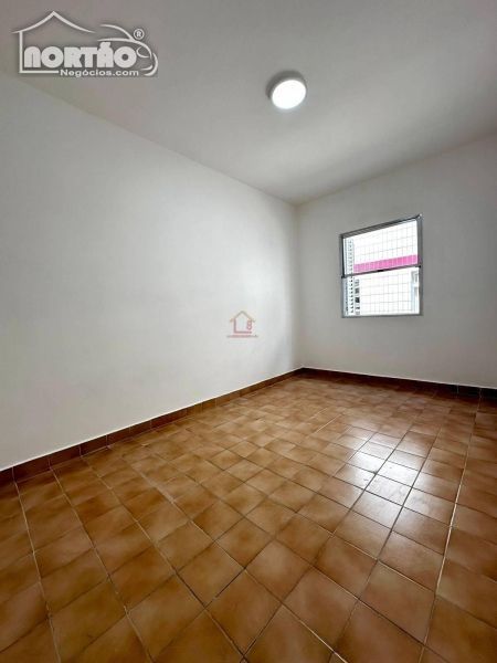 Casa à venda com 2 quartos, 40m² - Foto 5