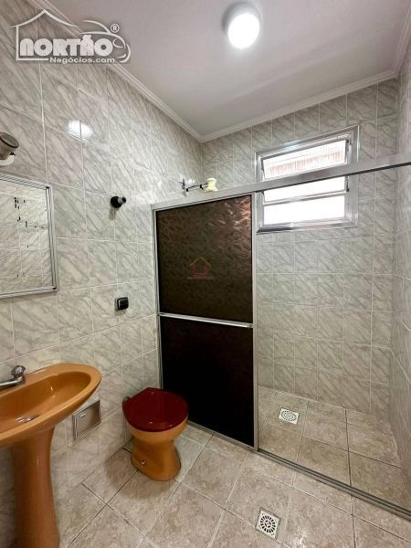 Casa à venda com 2 quartos, 40m² - Foto 7