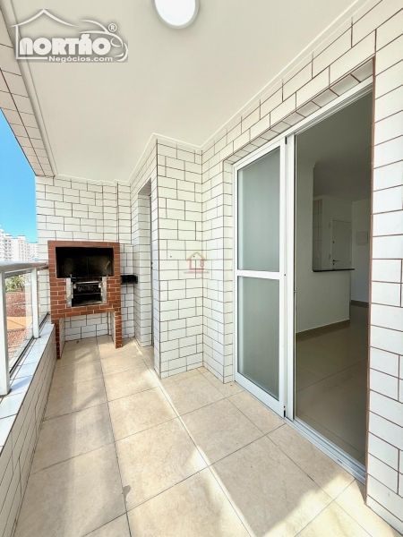 Casa à venda com 2 quartos, 40m² - Foto 2