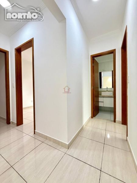 Casa à venda com 4 quartos, 104m² - Foto 4