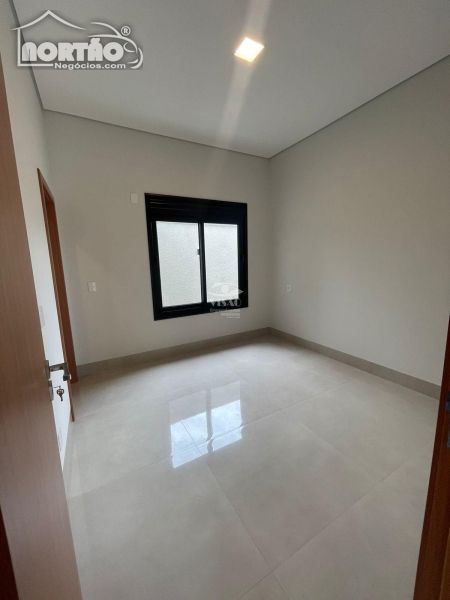 Casa à venda com 1 quarto, 208m² - Foto 8