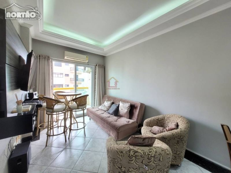 Casa à venda com 3 quartos, 84m² - Foto 10