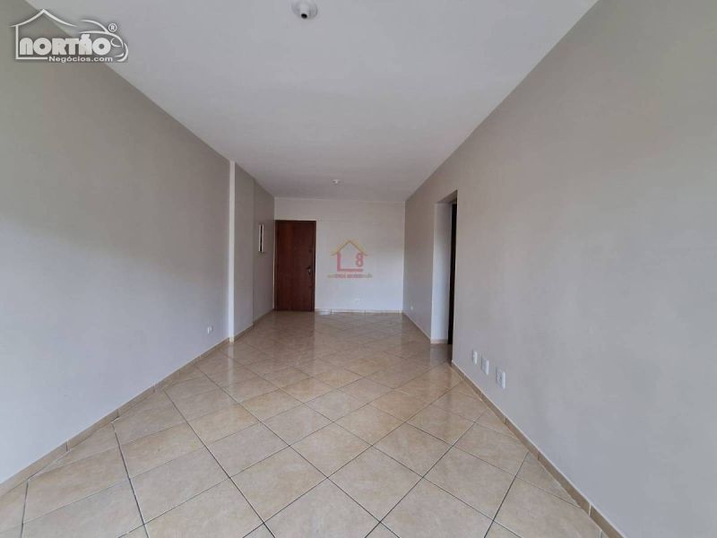 Casa à venda com 3 quartos, 90m² - Foto 9