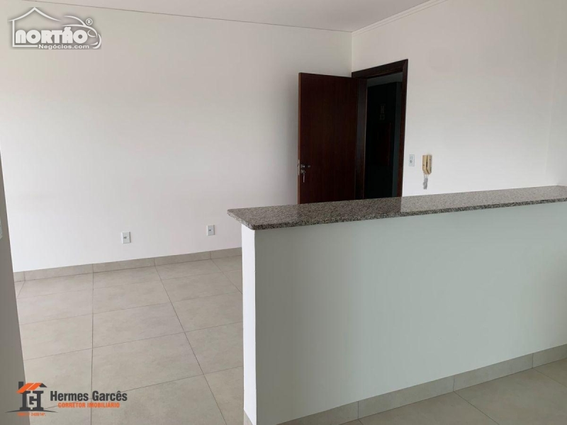 Casa à venda com 3 quartos, 60m² - Foto 5