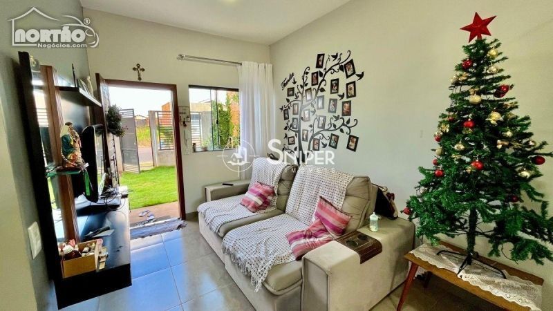 Casa à venda com 3 quartos, 51m² - Foto 5