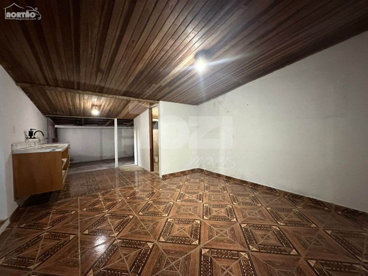 Casa à venda com 4 quartos, 139m² - Foto 13