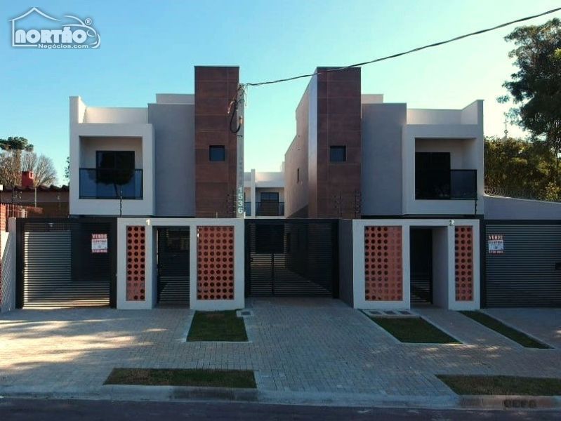 Casa à venda com 3 quartos, 123m² - Foto 2