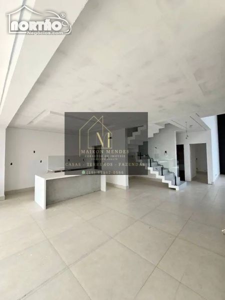 Casa à venda com 4 quartos, 360m² - Foto 5