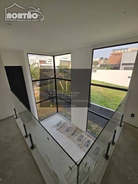 Casa à venda com 4 quartos, 360m² - Foto 8