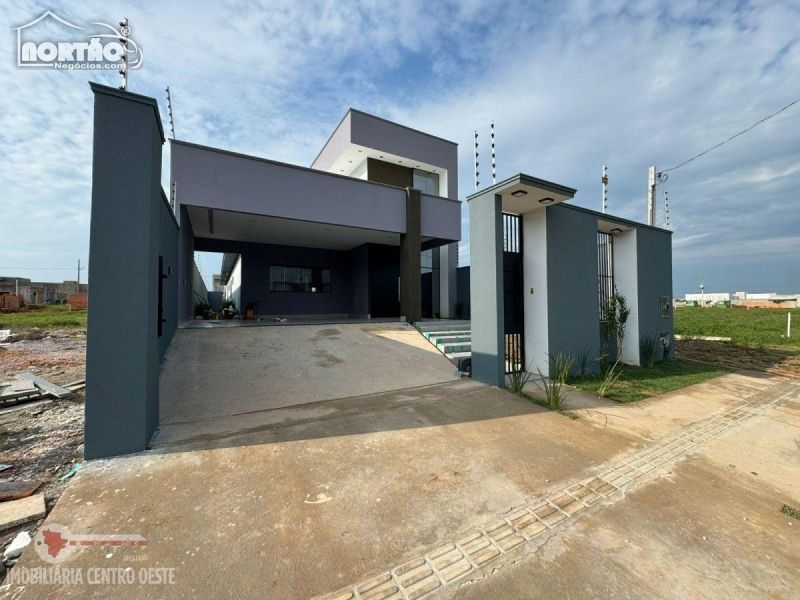 Casa à venda com 1 quarto, 224m² - Foto 1