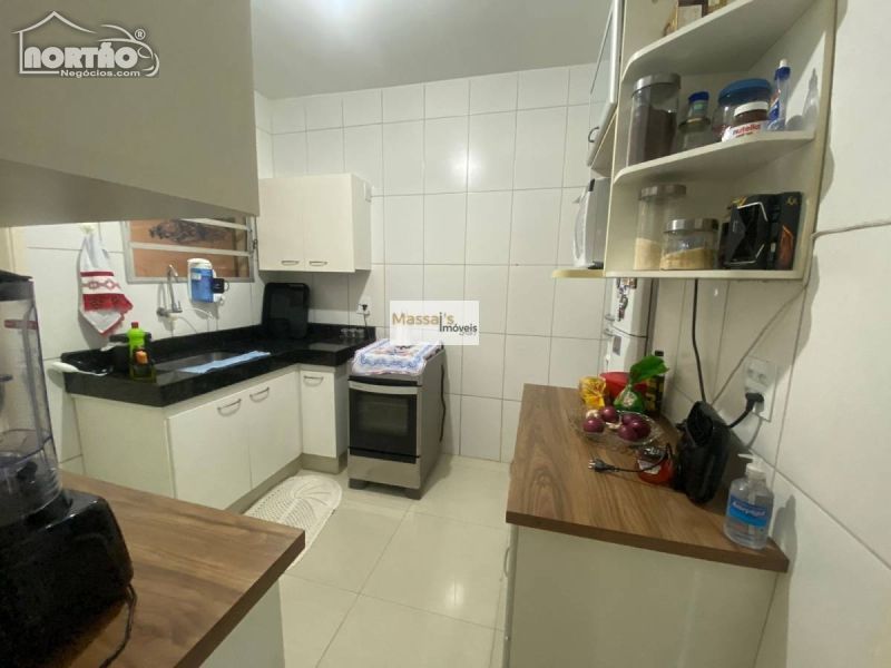 Casa à venda com 3 quartos, 90m² - Foto 6