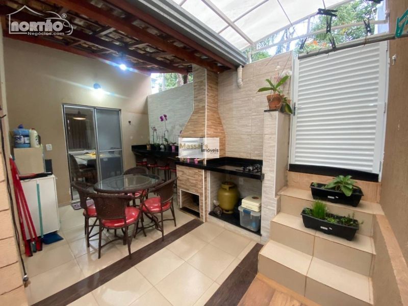 Casa à venda com 3 quartos, 90m² - Foto 10