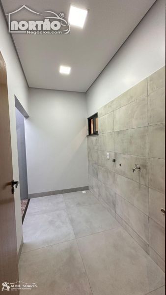 Casa à venda com 4 quartos, 121m² - Foto 9