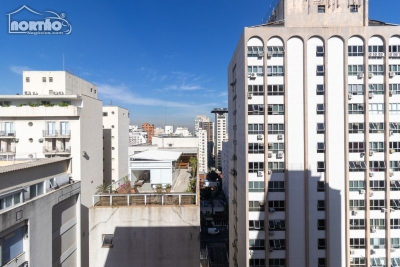 Casa à venda com 3 quartos, 142m² - Foto 2