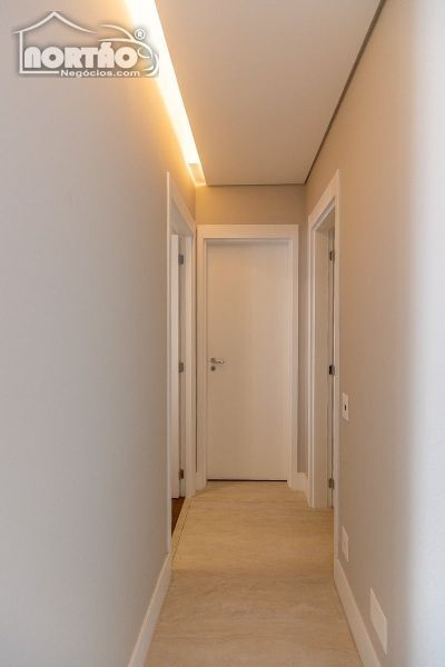 Casa à venda com 2 quartos, 70m² - Foto 7