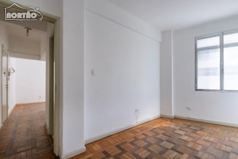 Casa à venda com 1 quarto, 48m² - Foto 4