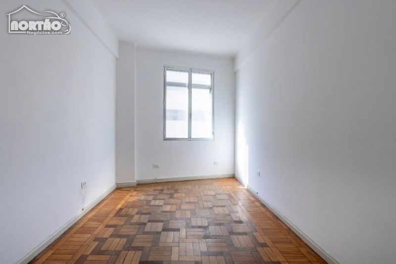 Casa à venda com 1 quarto, 48m² - Foto 8