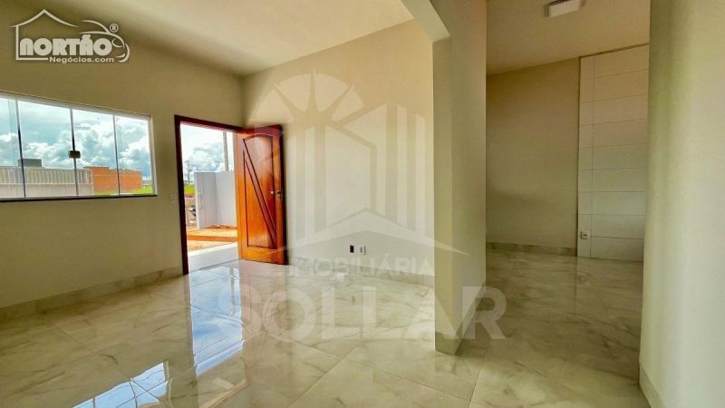 Casa à venda com 3 quartos, 108m² - Foto 9