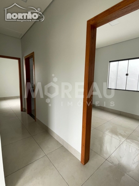 Casa à venda com 3 quartos, 61m² - Foto 8