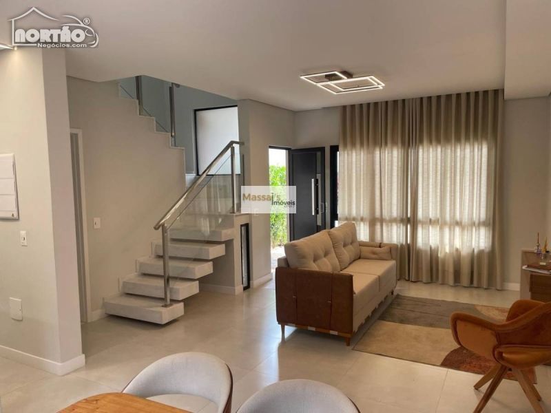 Casa à venda com 4 quartos, 150m² - Foto 4