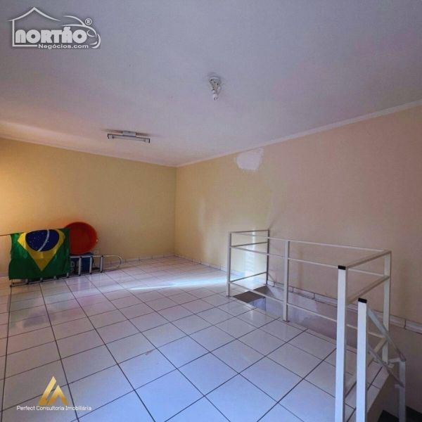 Casa à venda com 5 quartos, 250m² - Foto 5