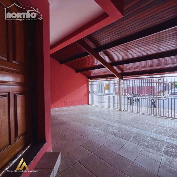 Casa à venda com 5 quartos, 250m² - Foto 9