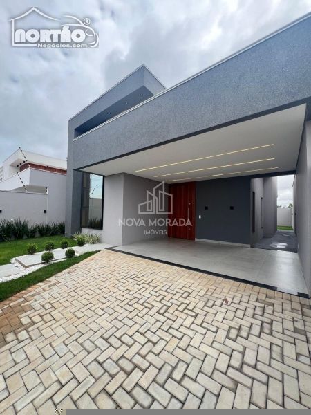 Casa à venda com 4 quartos, 110m² - Foto 3