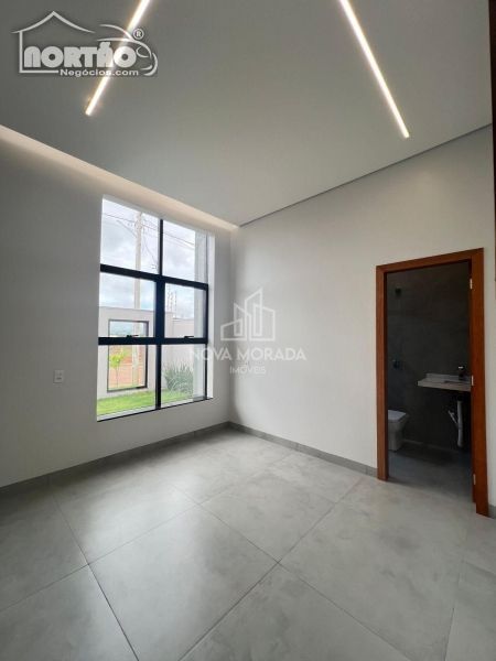 Casa à venda com 4 quartos, 110m² - Foto 10