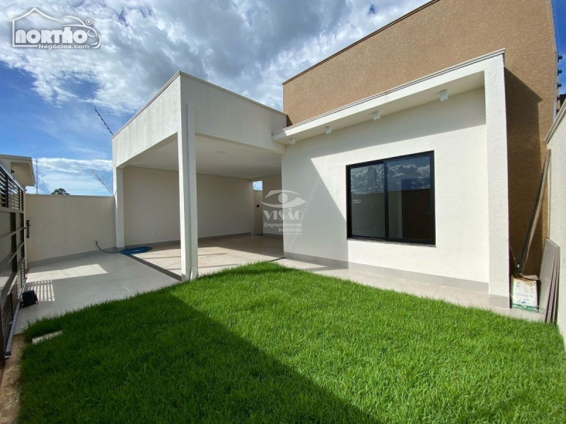 Casa à venda com 2 quartos, 159m² - Foto 3