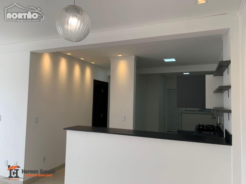 Casa à venda com 3 quartos, 79m² - Foto 6