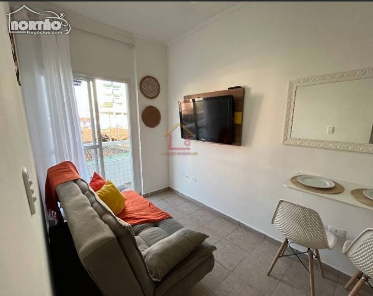 Casa à venda com 2 quartos, 58m² - Foto 2