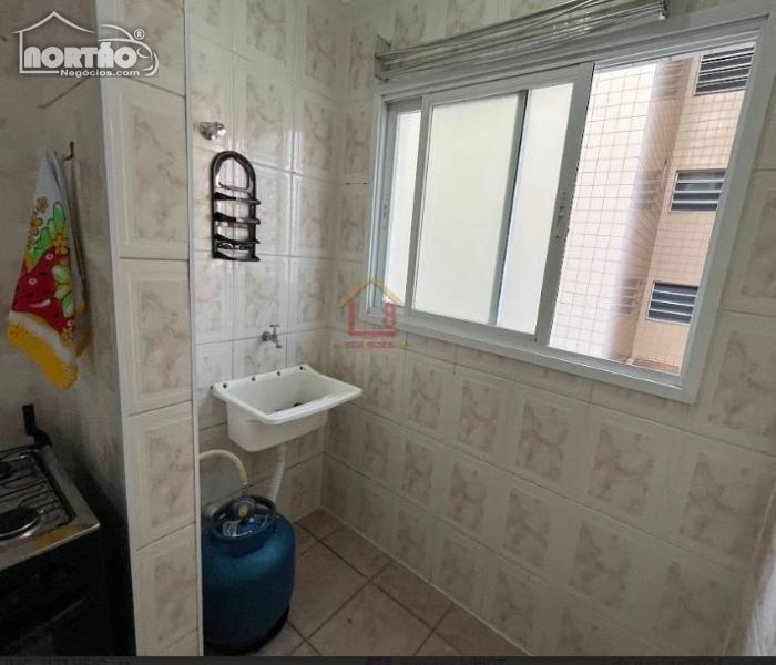 Casa à venda com 2 quartos, 58m² - Foto 4