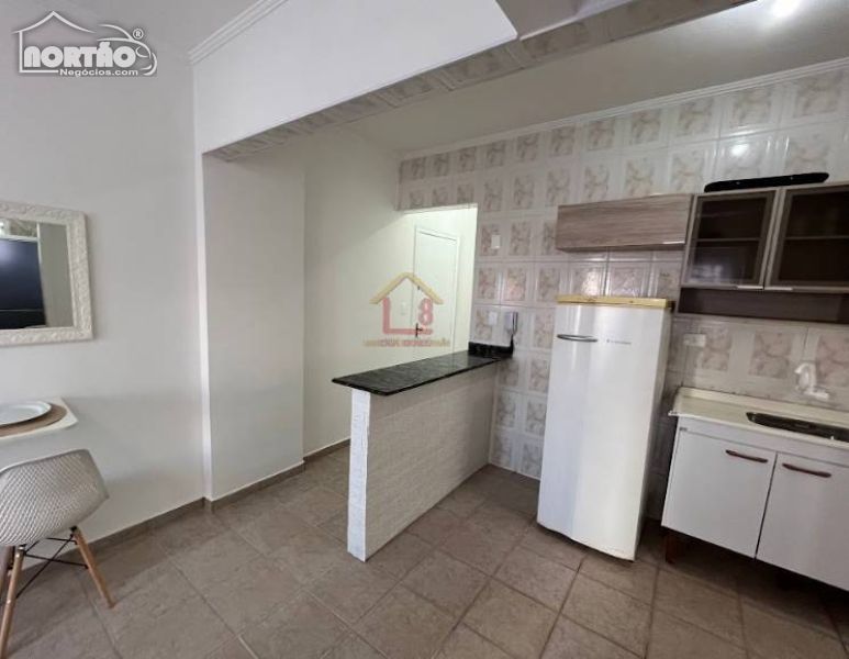 Casa à venda com 2 quartos, 58m² - Foto 7