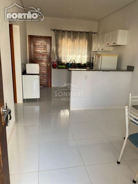 Casa à venda com 3 quartos, 70m² - Foto 5