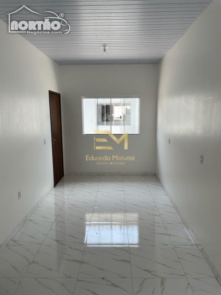 Casa à venda com 3 quartos, 271m² - Foto 7