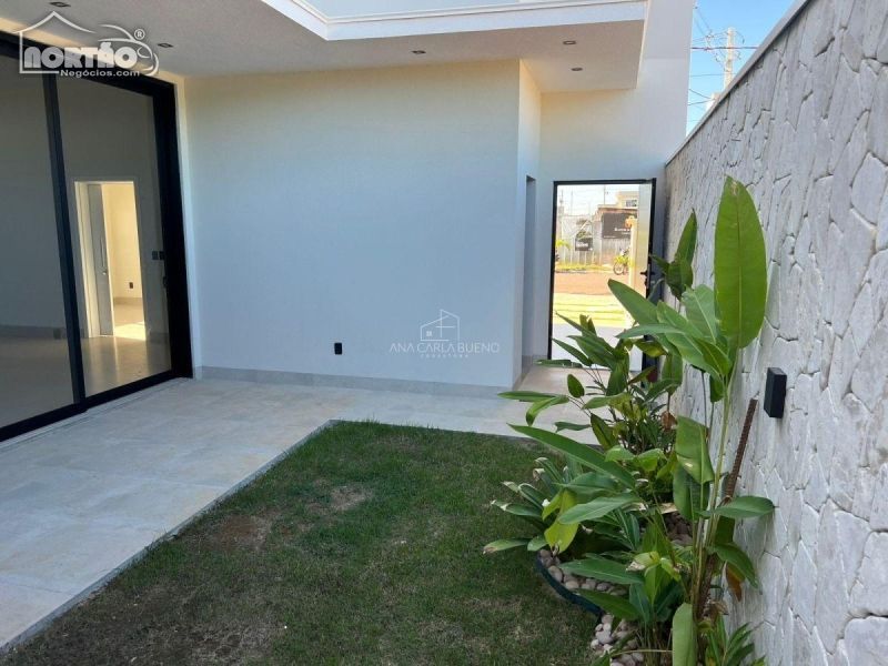 Casa à venda com 1 quarto, 200m² - Foto 3