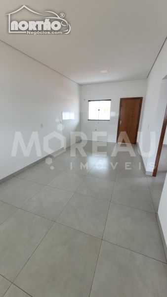 Casa à venda com 2 quartos, 63m² - Foto 9