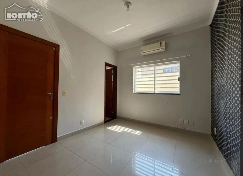 Casa à venda com 3 quartos, 300m² - Foto 9