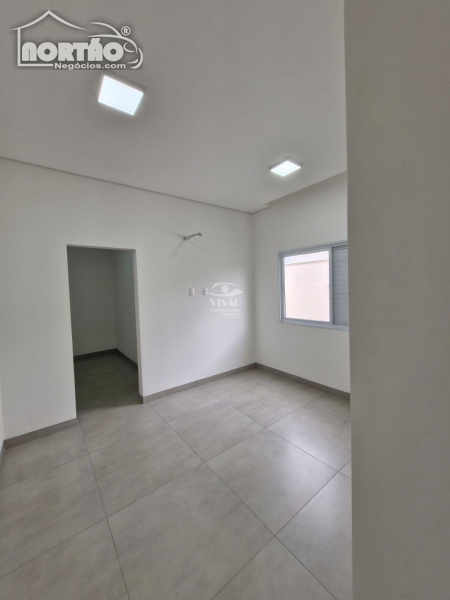 Casa à venda com 3 quartos, 151m² - Foto 10